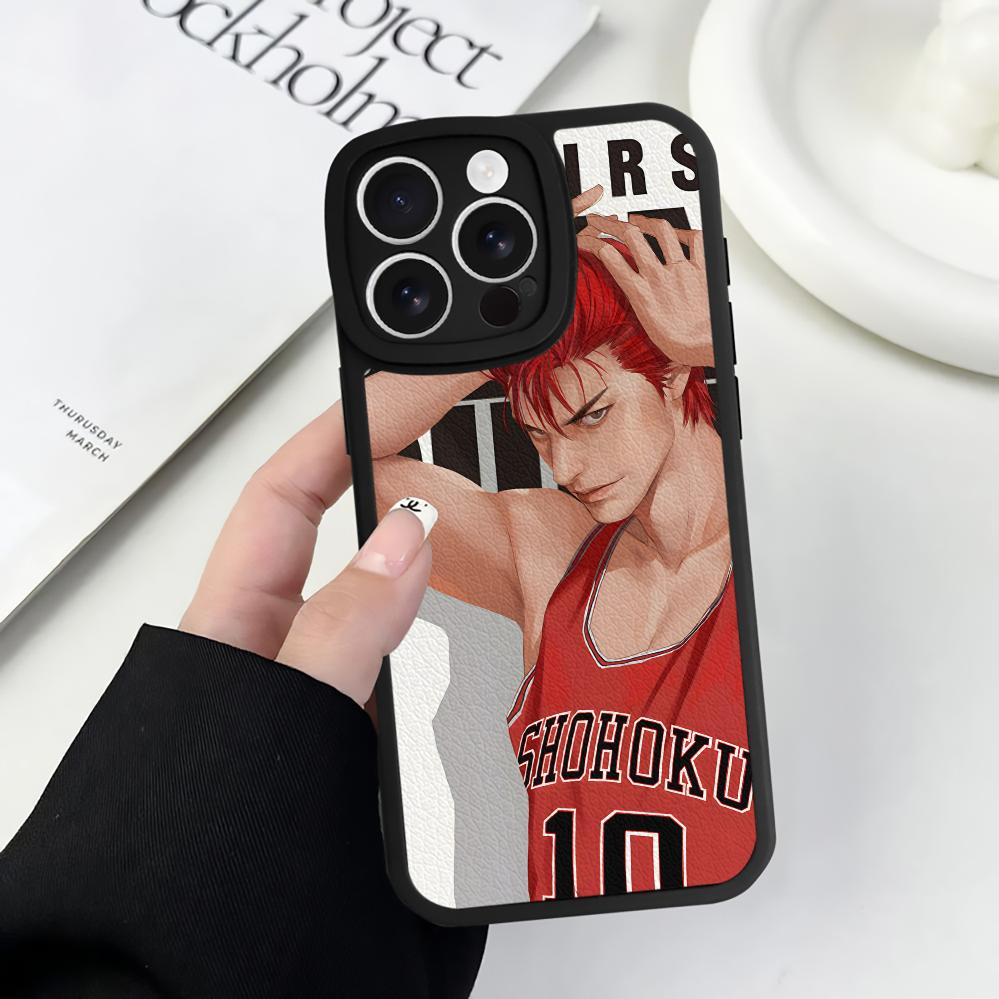 （画像用） SLAM DUNK／スラムダンク 【iPhone 16シリーズ対応】シリコンスマホケース（レザー調） 材質：シリコン